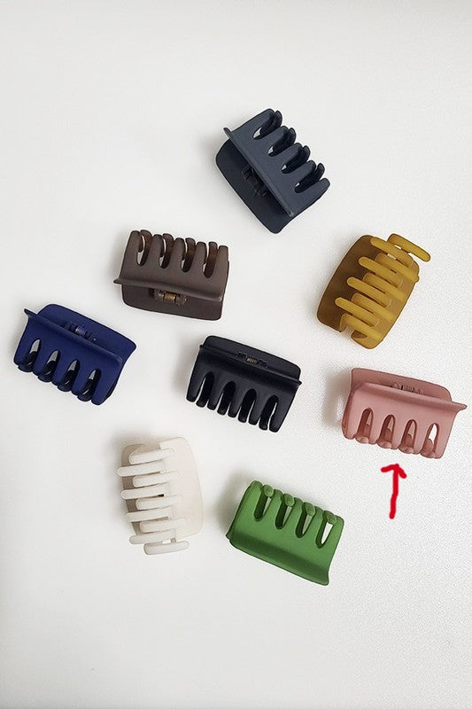 Becca Hair Claw Clip