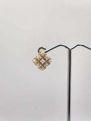 Gold Pearl Stud Earring
