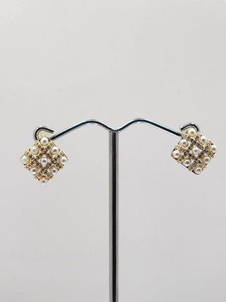 Gold Pearl Stud Earring