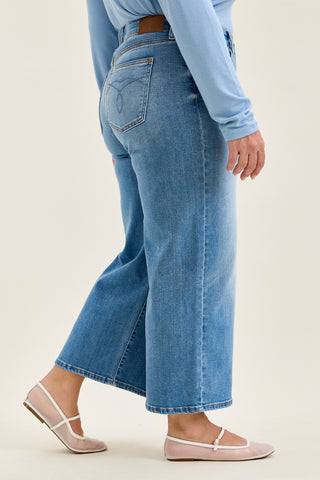 Judy Blue Plus Ankle Wide Claudia Jean