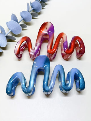 Wavy Glossy Multi Tone Hair Claw Clip