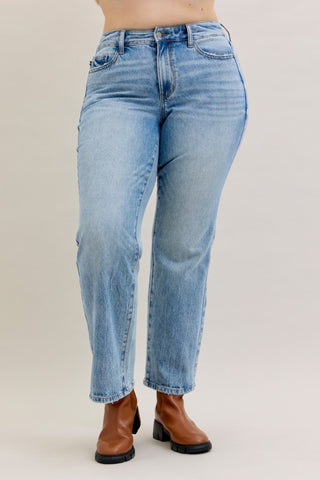 Judy Blue Plus Rigid Straight Petite Jean
