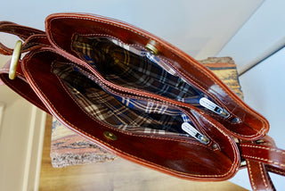 Pia Medium Leather Handbag