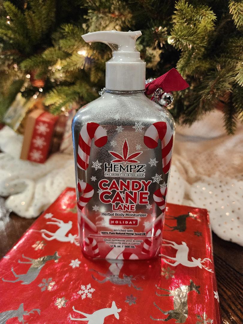 Hempz Holiday Candy Cane Lane Moisturizer 17oz