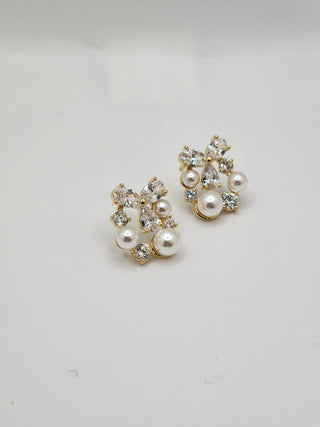 Cluster Diamond Pearl Stud Earrings
