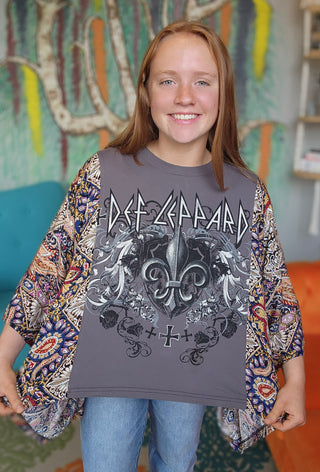 Banded Pullover Tee, Def Leppard